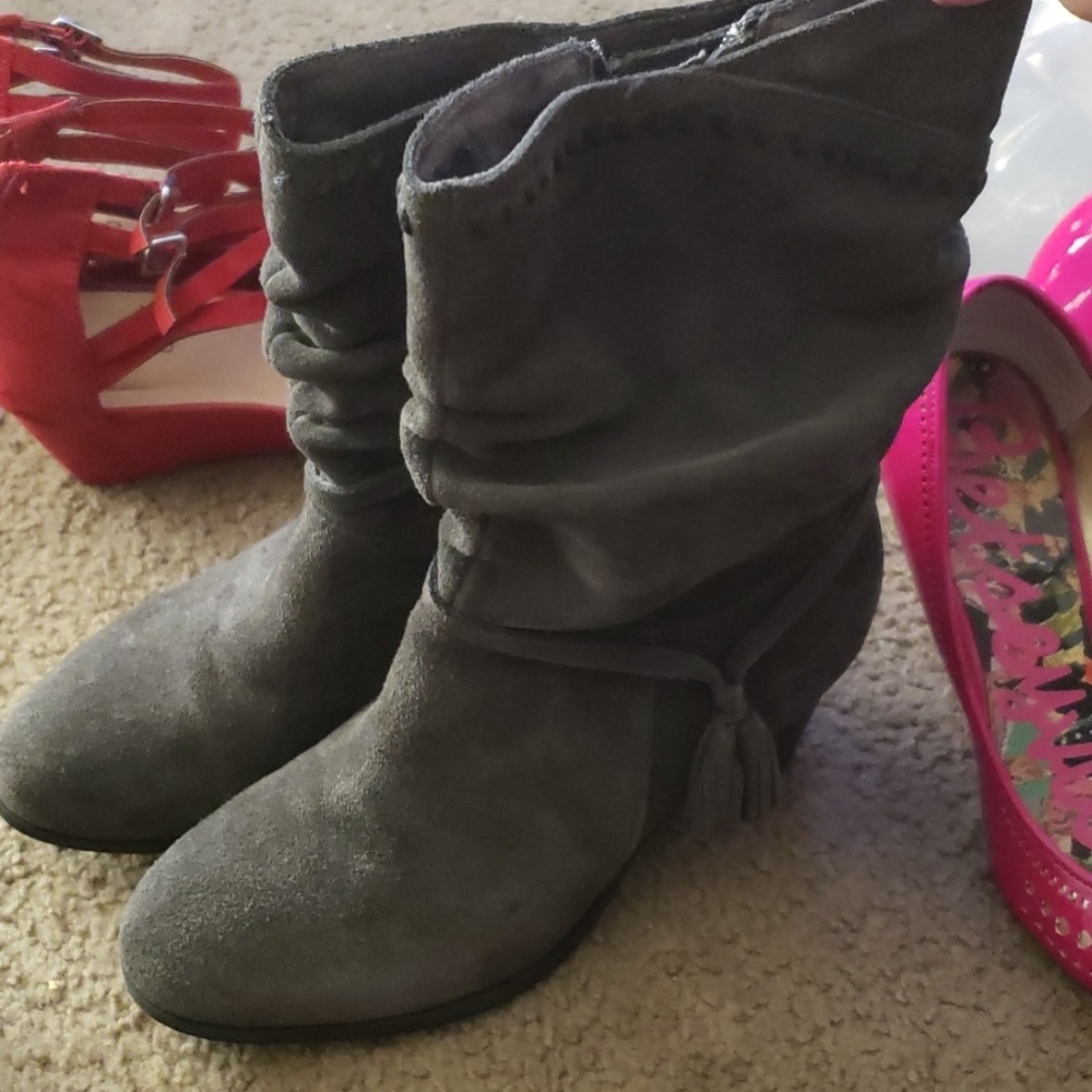 Gray tassel boots (NWT)